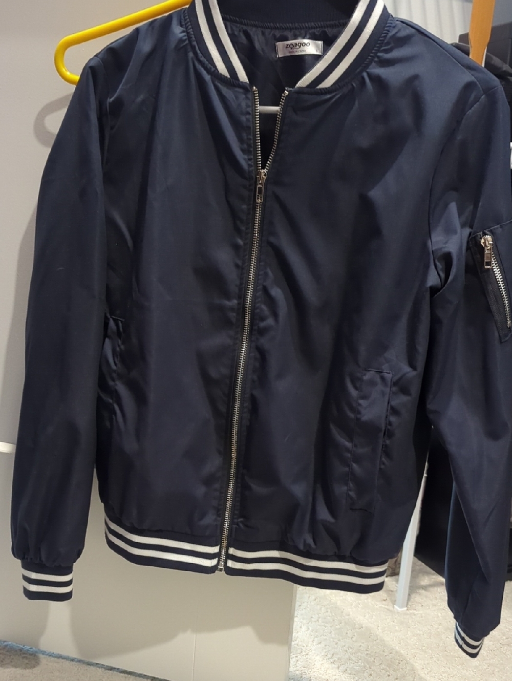 zeagoo navy blue jacket with white trim